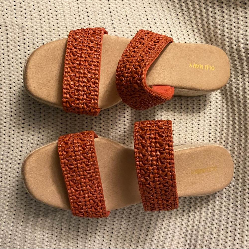 Old Navy Women's Woven Orange Sandals